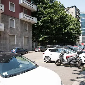Youhosty - Paoli 3 Milan