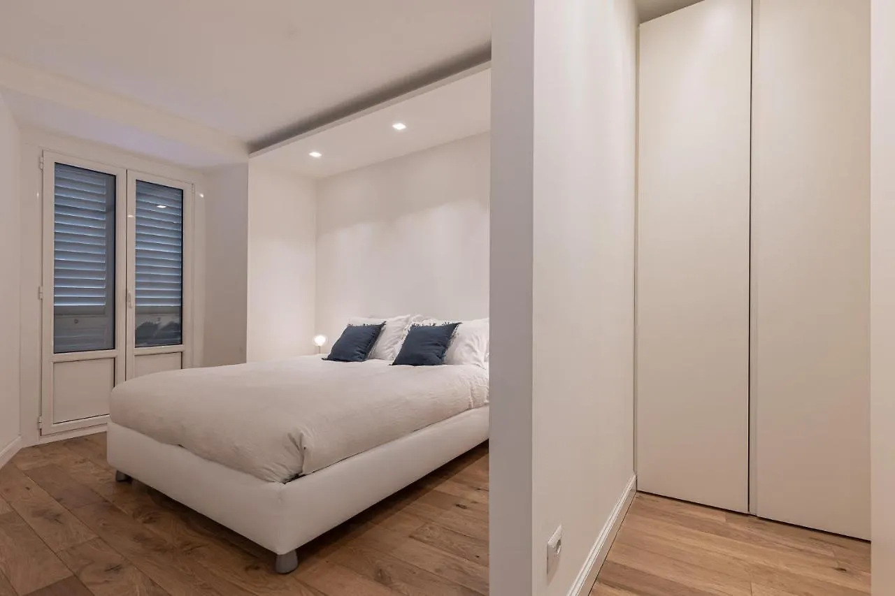 Beplace Apartments In Porta Venezia Milan