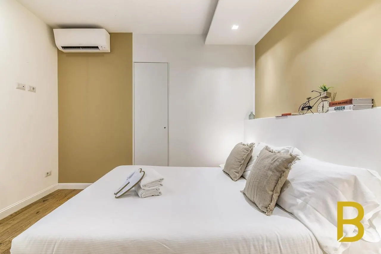 Beplace Apartments In Porta Venezia Milan