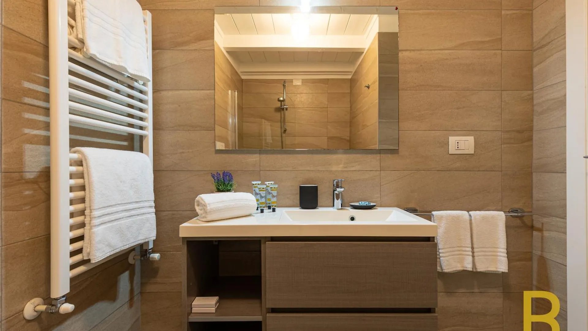 Beplace Apartments In Porta Venezia Milan